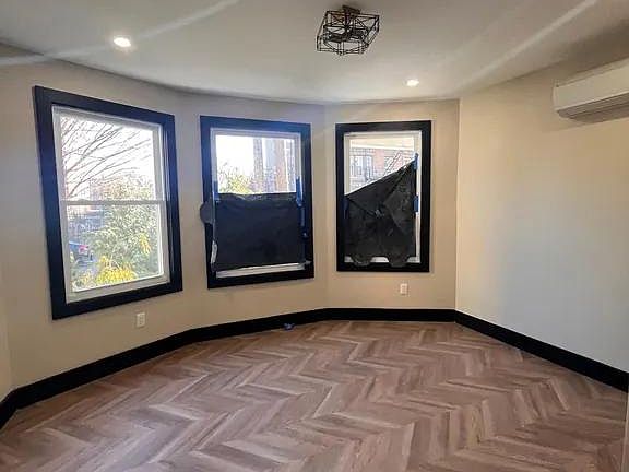 3rd image of 283 Monticello Ave #1A