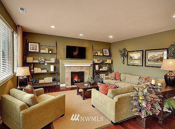 4th image of 547 Beachwood Court SW