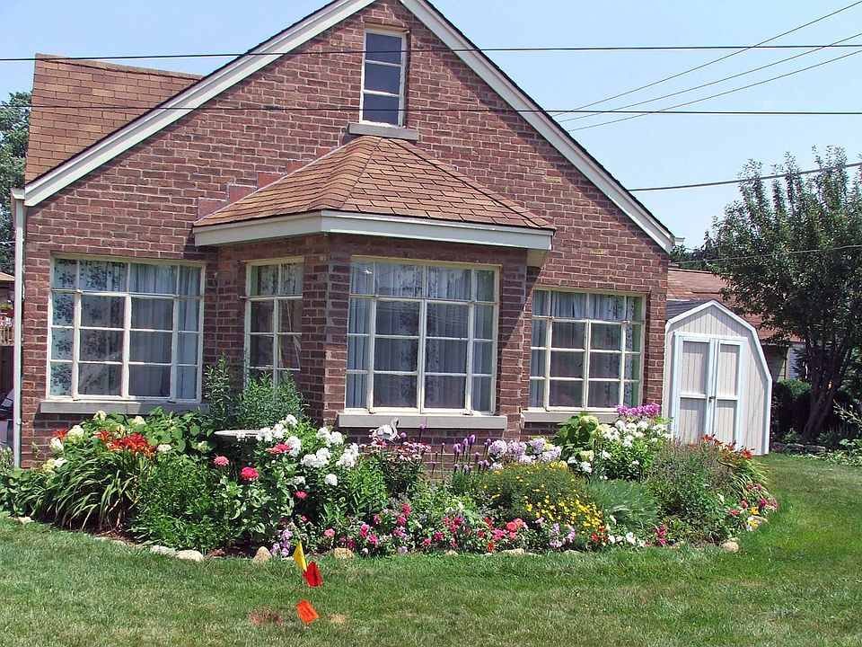 Side of garage