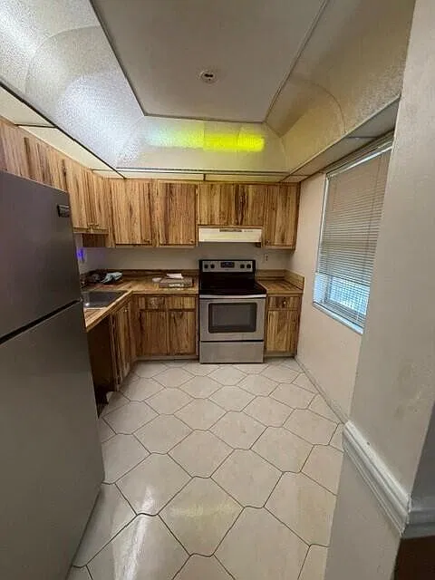1 bed, 1.5 bath, 721 sqft, $1,500 — Photo 4