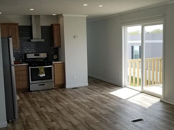 4th image of 3311 W 52nd St