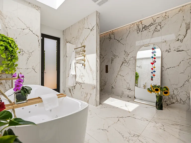 101 Montauk Blvd — Photo 15