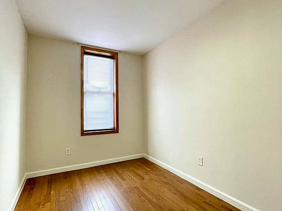 5th image of 6718 14th Ave #3F