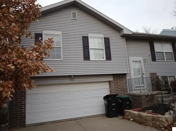 7886 Redick Ave, Omaha, NE 68122