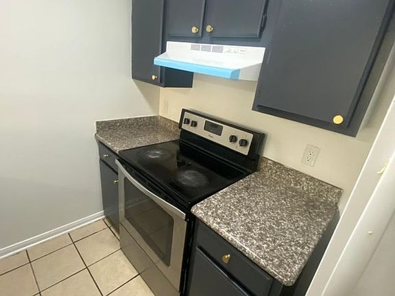 3rd image of 111-119 Antibes St E #5B2063514