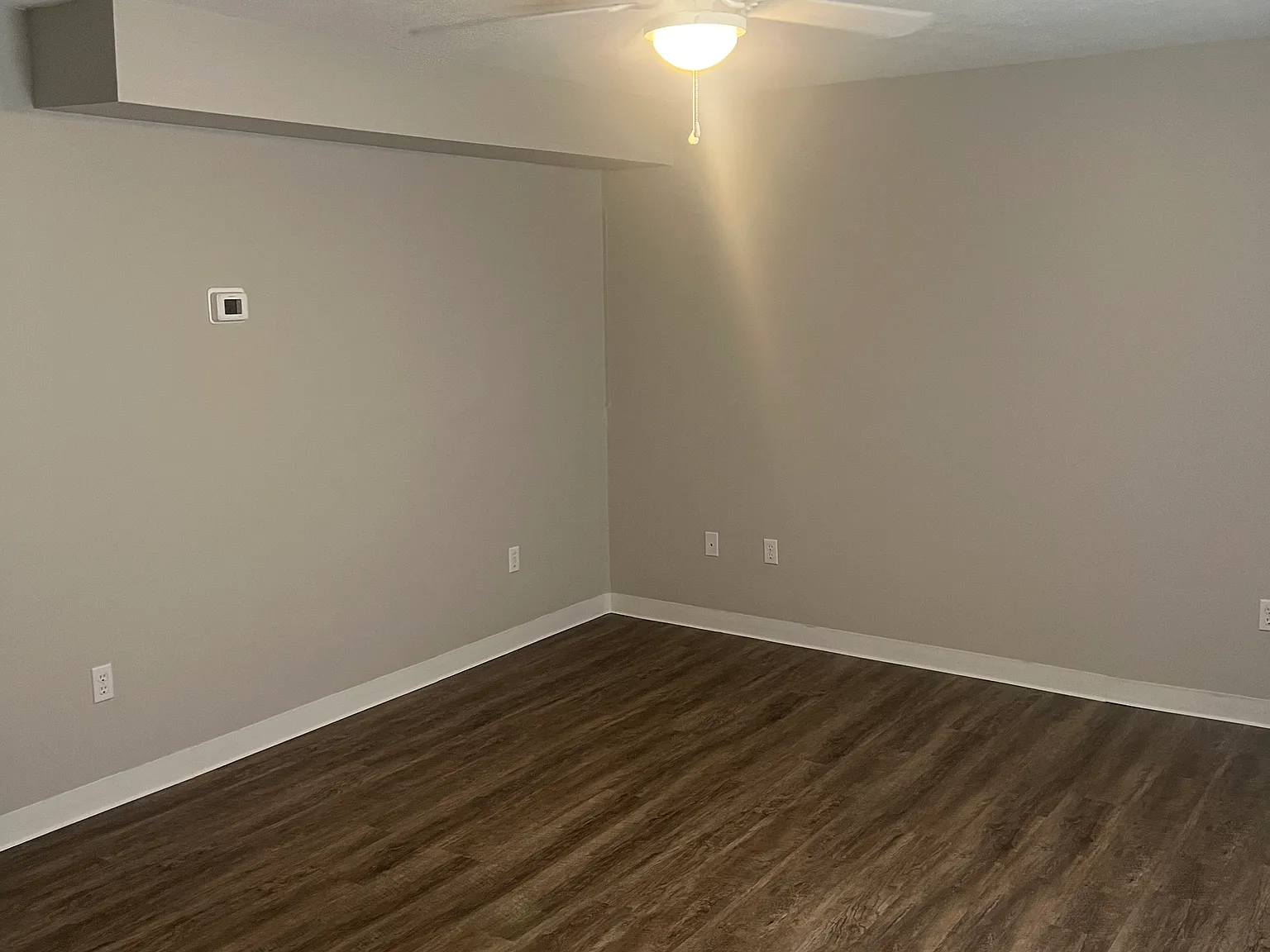 2 bed, 1.5 bath, $975 — Photo 4