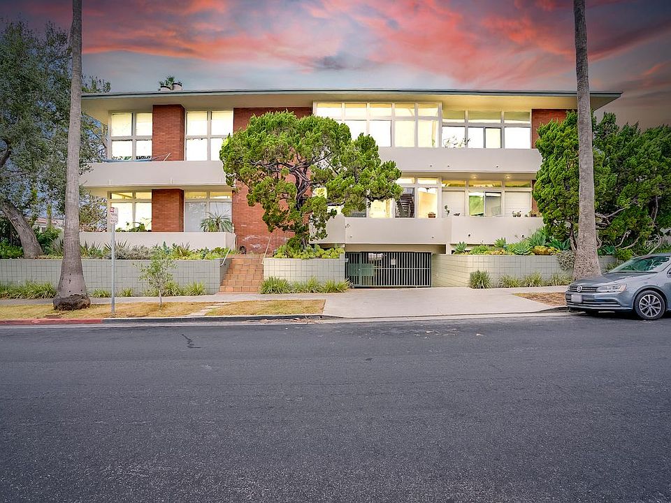 1st image of 854 18th St Unit 14