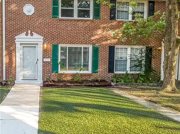 3309 Weeping Willow Ln, Virginia Beach, VA 23453