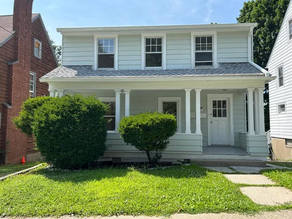 27 W Arnold Rd #1, Poughkeepsie, NY 12601