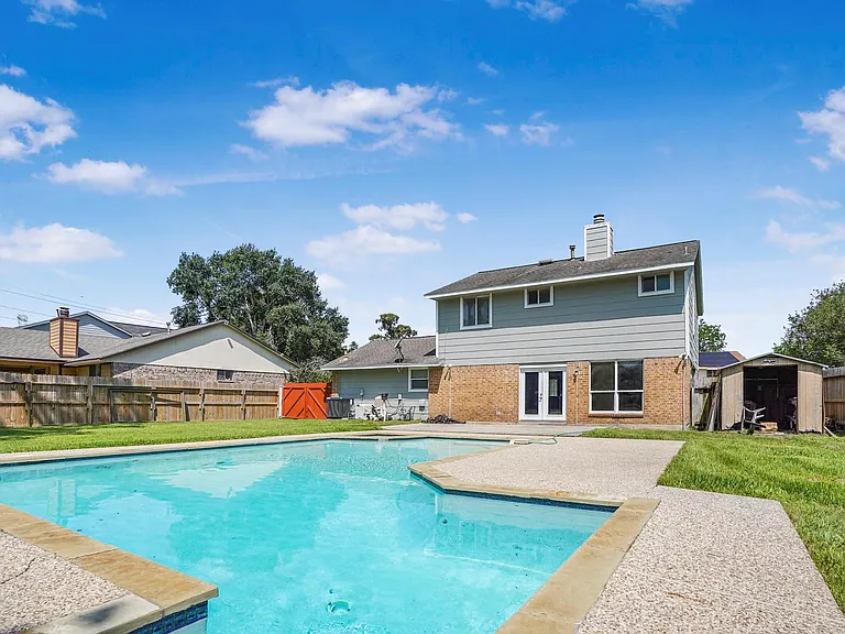 17810 Crestline Rd — Photo 26
