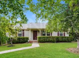 738 Acorn Dr, Clarksville, TN 37043