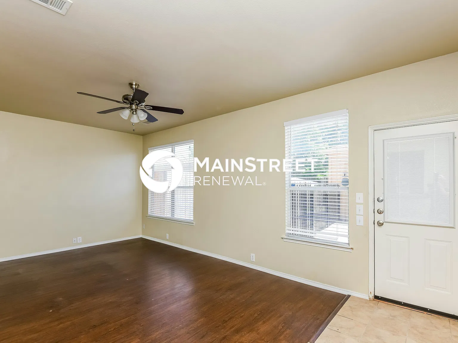 10608 Astor Dr — Photo 4