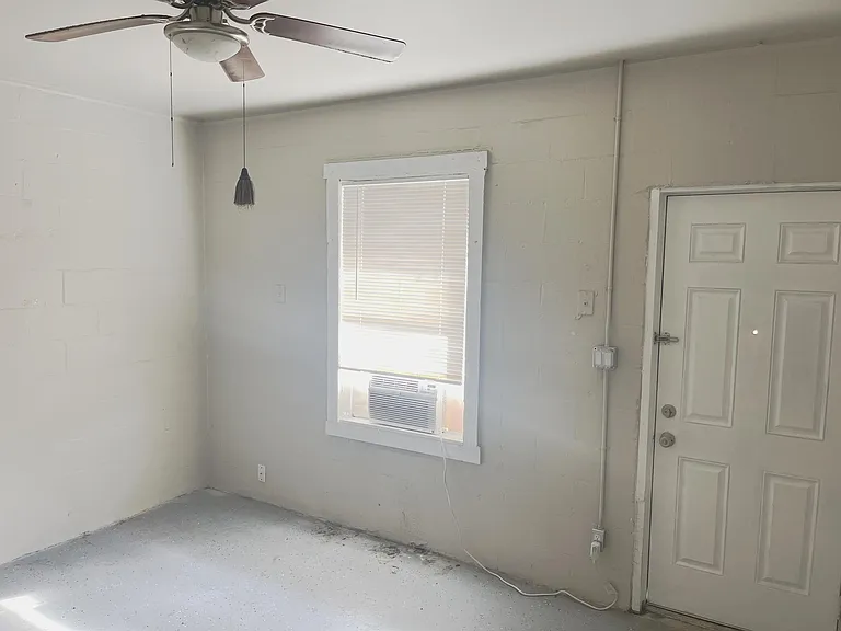 1007 El Paso St — Photo 5