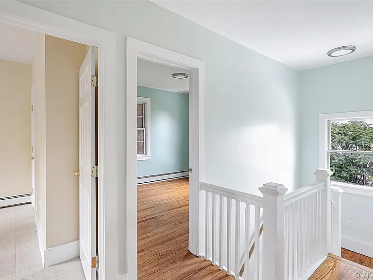 492 Liberty St — Photo 40