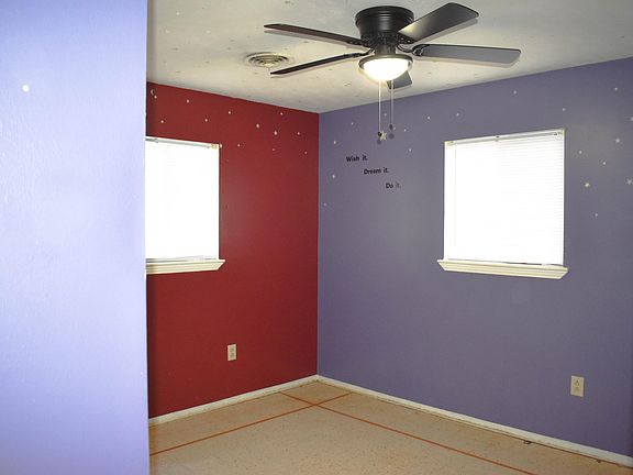2nd image of 604 N Wilson Blvd