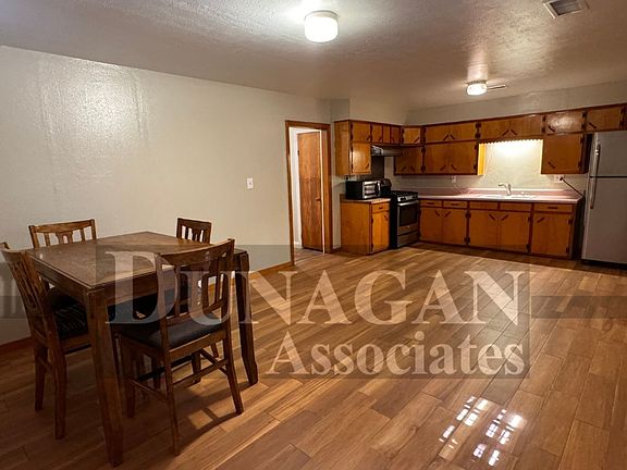 3rd image of 614 N Ash St