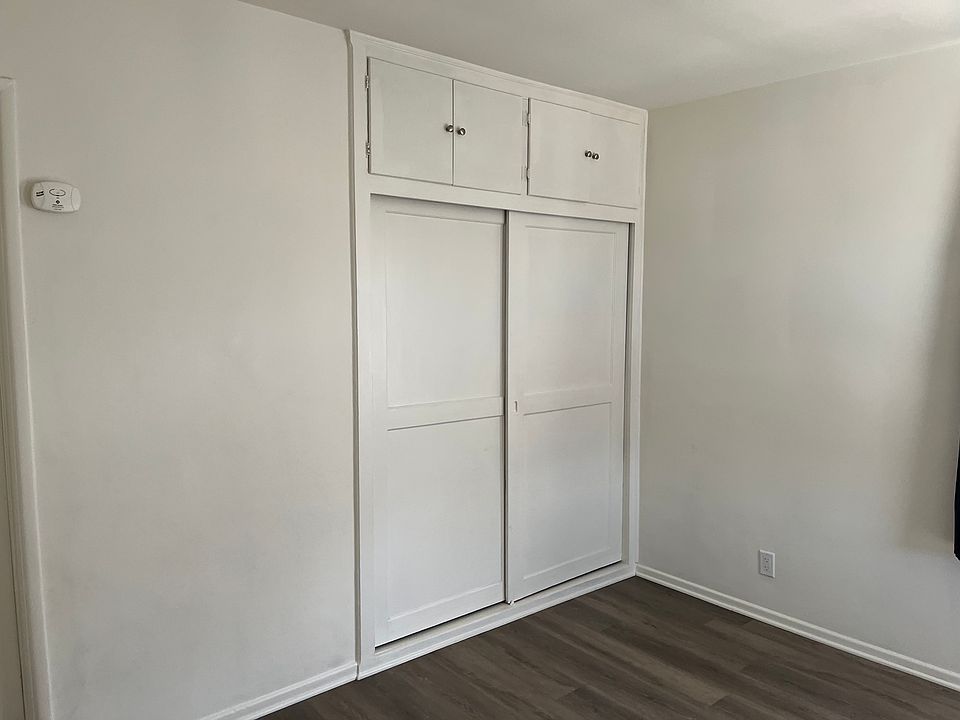 1st image of 10821 Bloomfield St #5