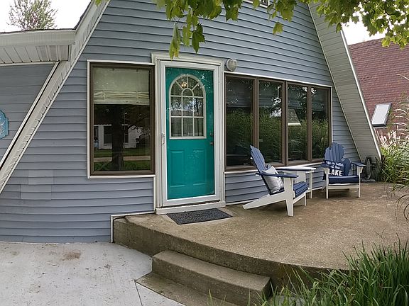 4th image of 15108 Lincoln Lake Ave NE