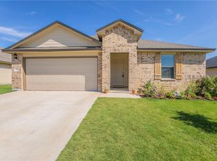 7108 Guadalupe Rd, China Spring, TX 76633