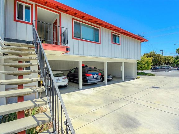 4th image of 754 Whipple Ave