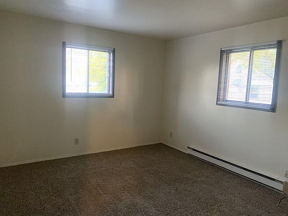 3rd image of 3240 Packer Dr #11165207