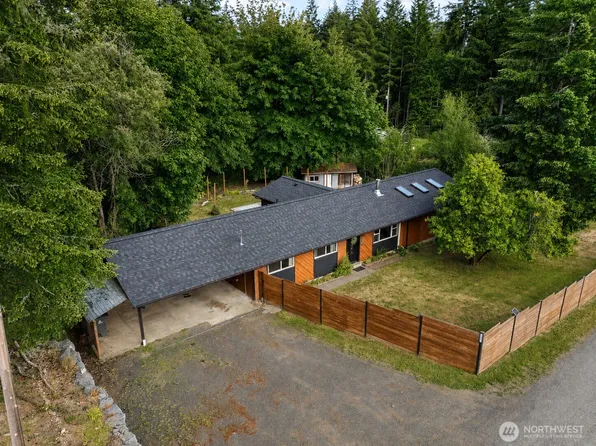 31 SE Campfire Court, Shelton, WA 98584