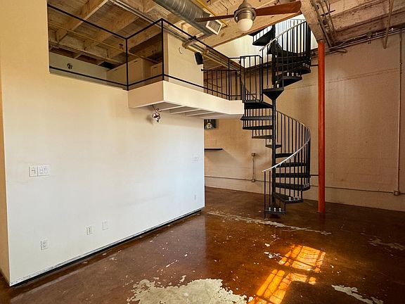 Bedroom as from the back entrance.