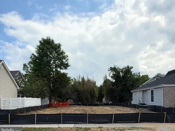 300 Hickman St, Rehoboth Beach, DE 19971