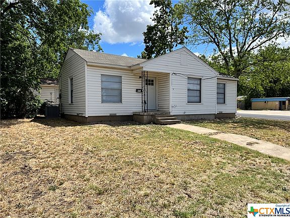 3rd image of 807 E Dean Ave