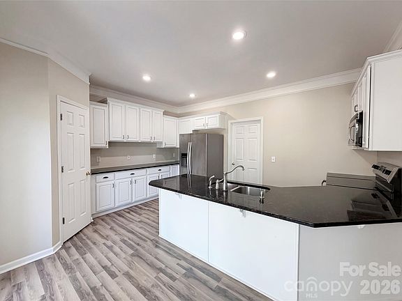 2nd image of 20224 Northport Dr