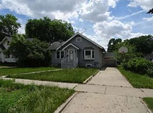 839 10th Ave NW, Minot, ND 58703