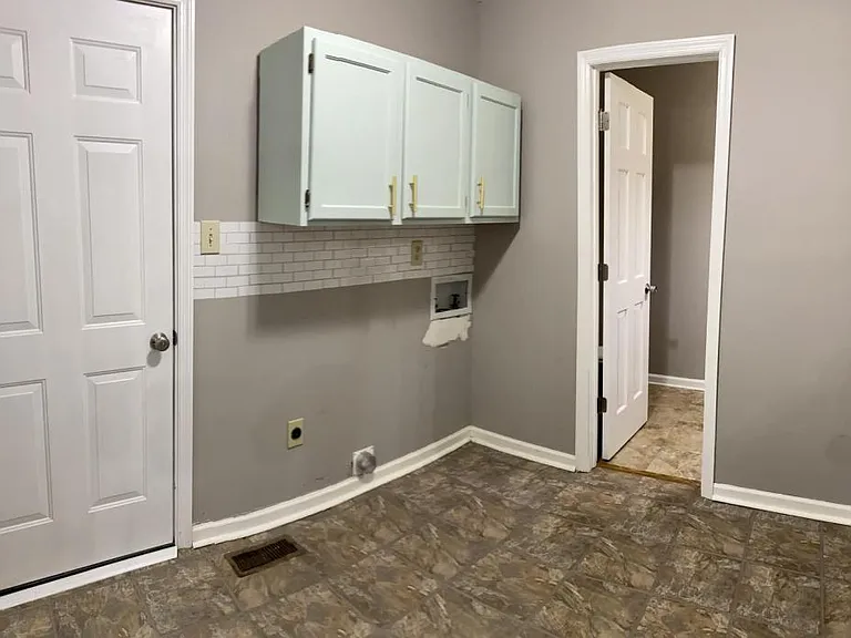 3264 Alforodo St — Photo 9