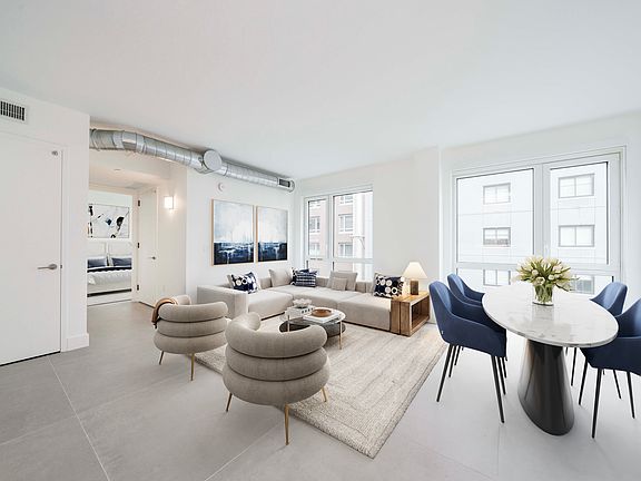 3rd image of 339 W 38th St #19A