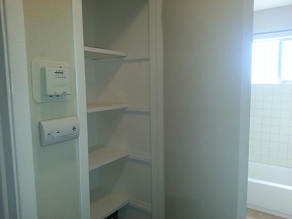 5th image of 2617 San Joaquin St