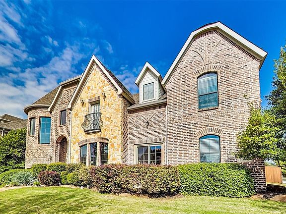 2nd image of 2788 Dearborn Ln