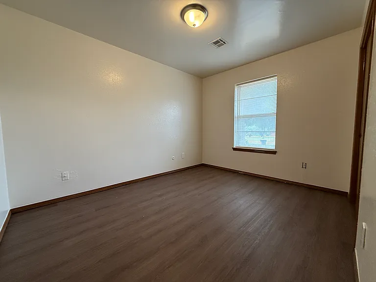 5020 Cinderella Dr — Photo 6