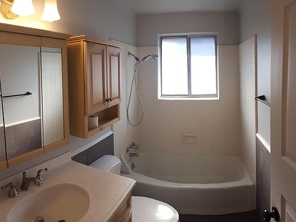 4th image of 476 E Scott Ave #B