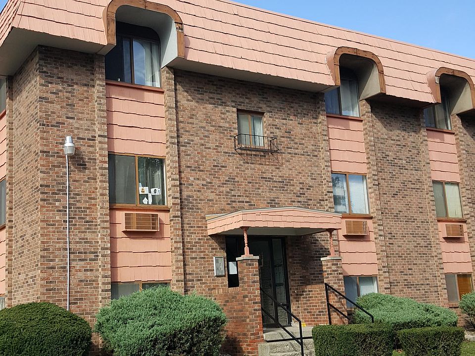 2nd image of 2450 N Water St APT 3