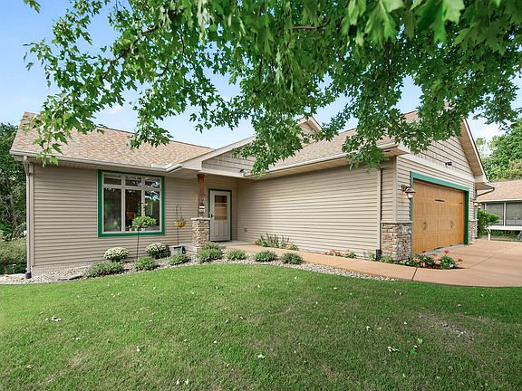 3rd image of 525 Devin Ln
