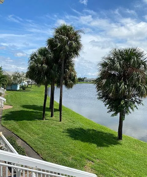 122 Pompano Dr SE — Photo 17