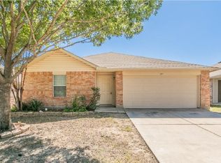 833 Santa Rosa Dr, Fort Worth, TX 76115