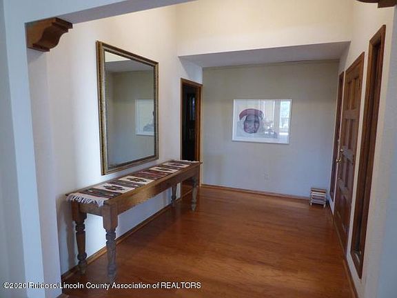 5th image of 240 Deer Park Dr