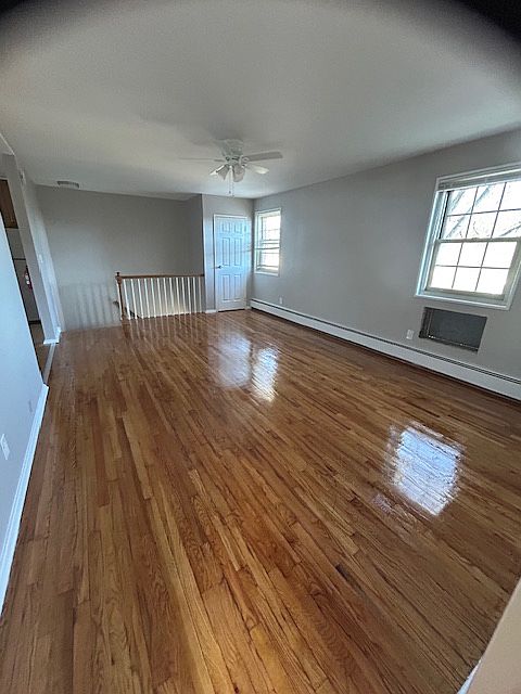 2nd image of 257 Main St #E2