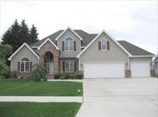 1599 S 38th St, Grand Forks, ND 58201