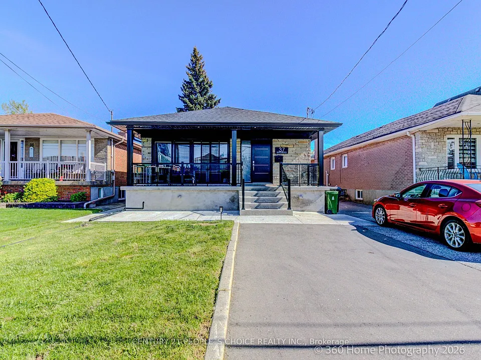 37 Bentworth Ave #LOWER