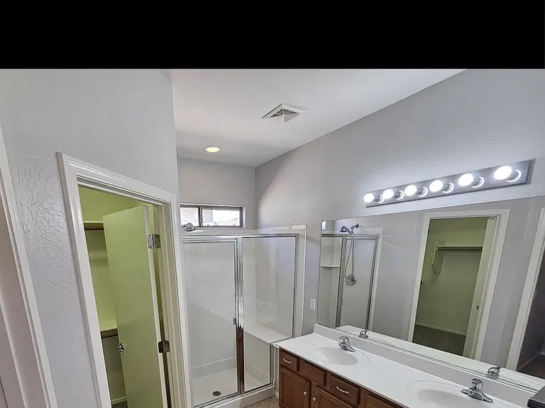 2865 E Superior Rd — Photo 14