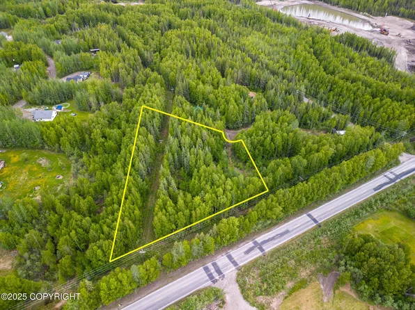 1995 Marquise Ct, Fairbanks, AK 99705