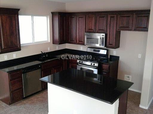 5th image of 4437 Santa Clarita Ave