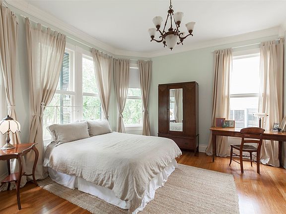 5th image of 2419 Avenue L