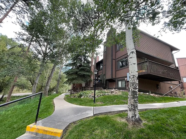 4906 Silver Spruce Ln — Photo 3